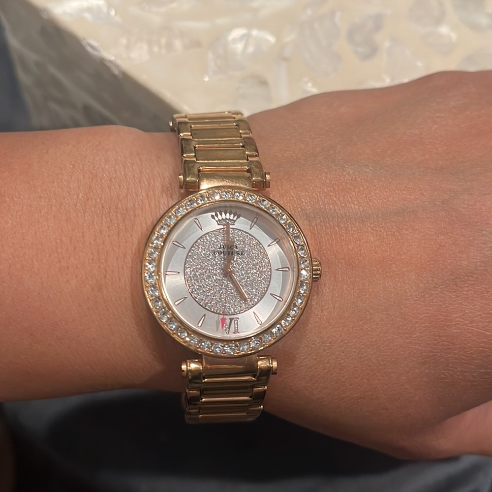 Juicy Couture Luxe Ladies Watch Rose Gold Stone Set